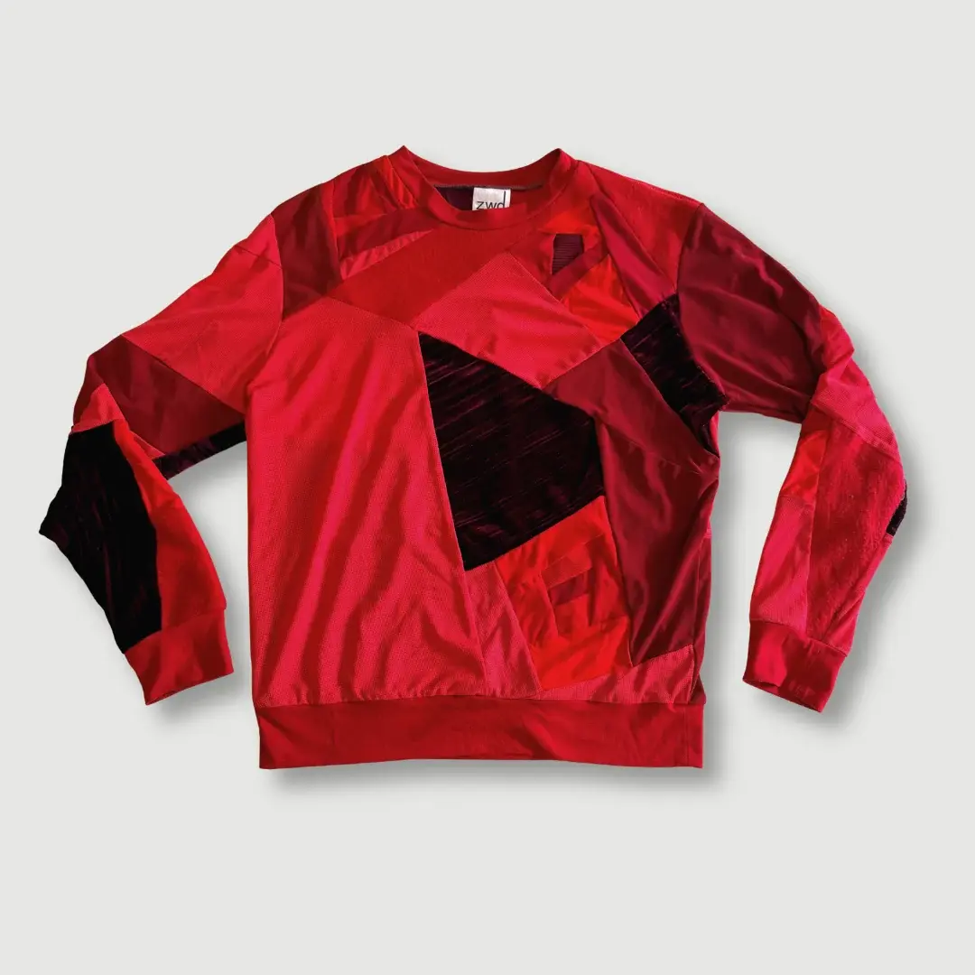 size medium - preloved - red "all-over reroll" sweatshirt