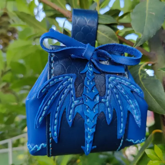 Dragon leather dice pouch