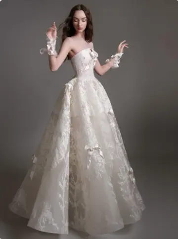 French Chic White A-Line Strapless Lace Embridery Wedding Dress with Bow-knot RS150