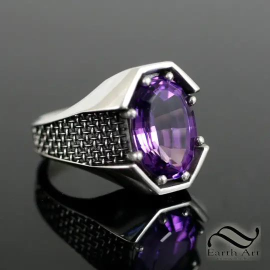 Chainmail Amethyst Signet ring - Sterling Silver