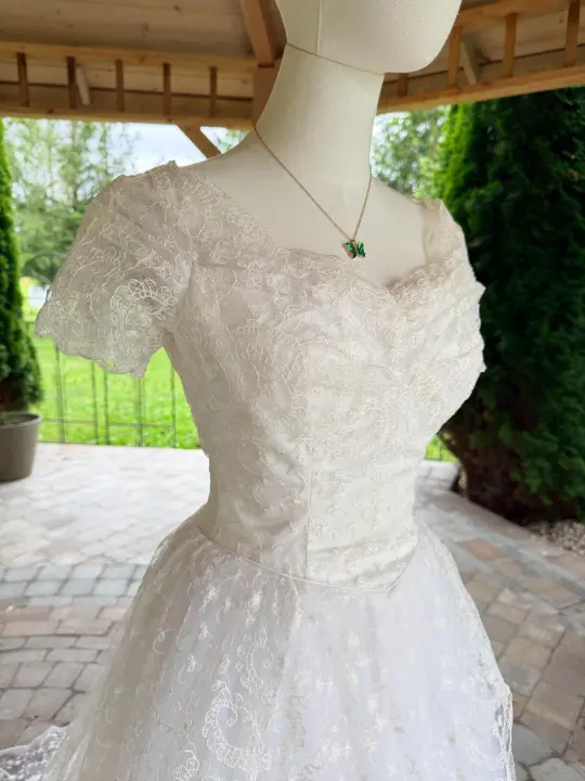 Vintage 1990s Lace Wedding Dress | Romantic Princess Bridal Gown | Basque Waist | Illusion Lace Sleeves | Chapel Train