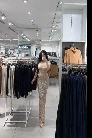 Champagne-colored halter neck, fitted waist, bodycon sexy long ball gown R7784