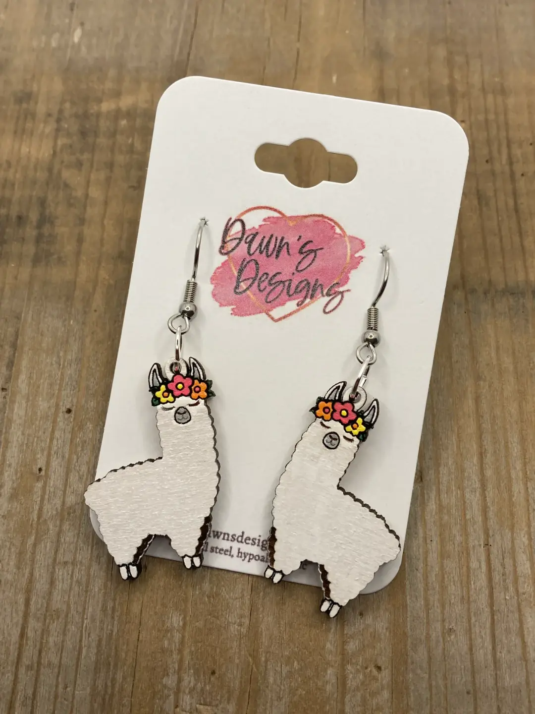 Llama Dangle
