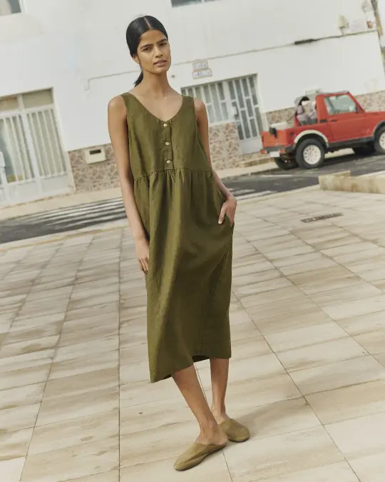 R: VALLEY front brass snaps linen dress (Color: Toast; Size: M)