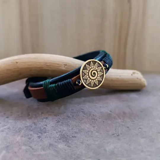 Unisex Polynesian Koru Leather Bracelet | Spiral Sun Amulet