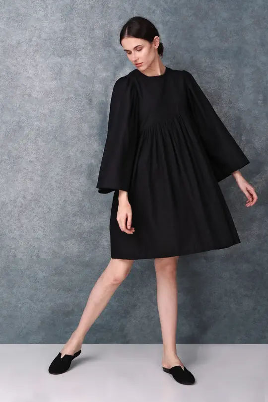 Black Linen Round Neck Dress