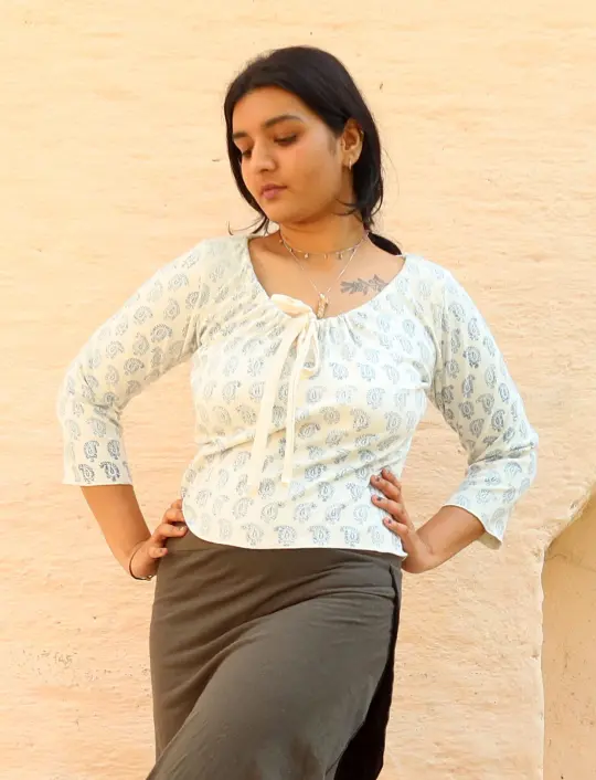 Drawstring Collar Simplicity BLOCK PRINTED Cropped Shirt