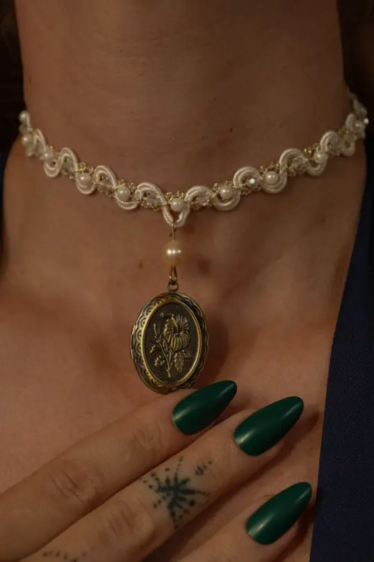 The Little Keepsake | Botanical Perfume Locket