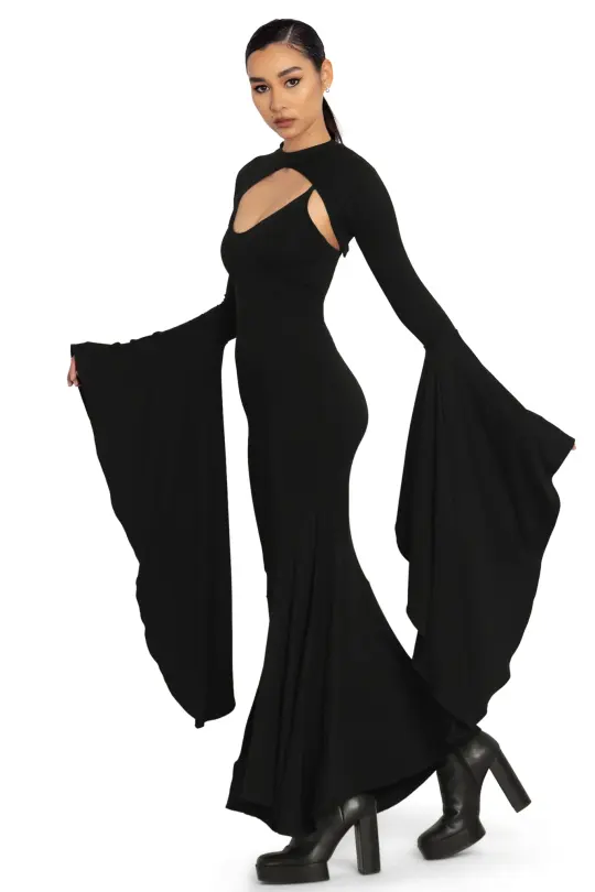 Mrs Addams Shrug