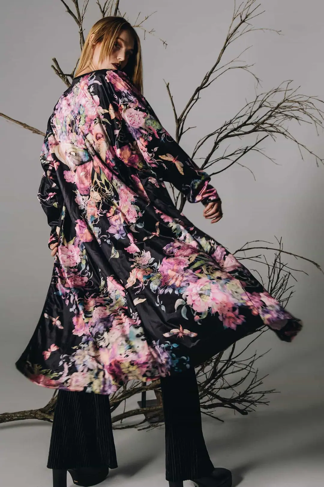 Bombyx Mori Midaxi Velvet Kimono