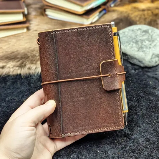 PASSPORT Traveller's Notebook | Forest Keep ROOTS, No. 5