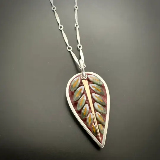 Variegated Leaf Pendant