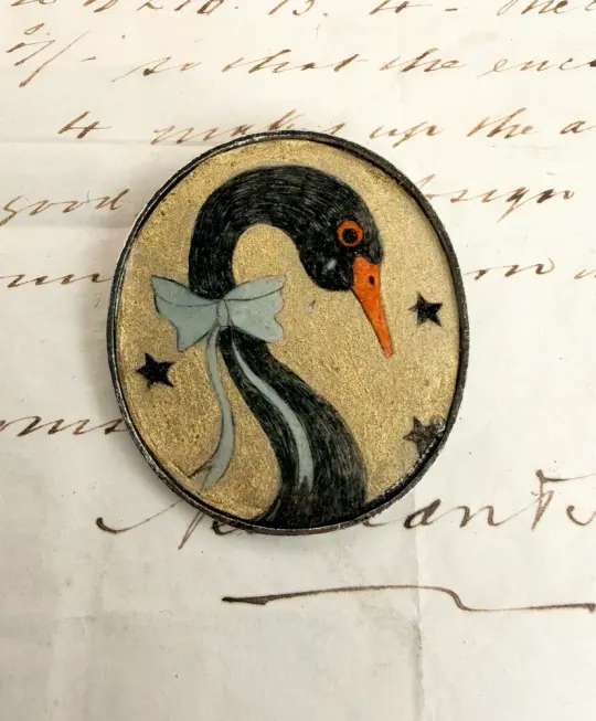 Pretty Swan Brooch