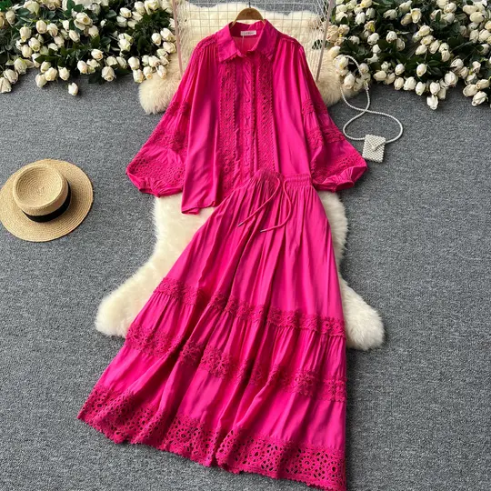 High-grade hollow lace splicing lantern long-sleeved shirt + high-waisted slim-fitting skirt R2258
