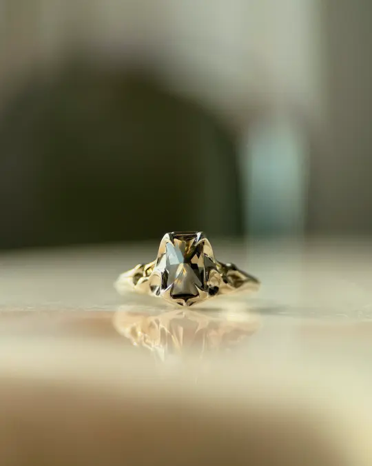 The Serpent // 14kw + 1.14ct Diamond