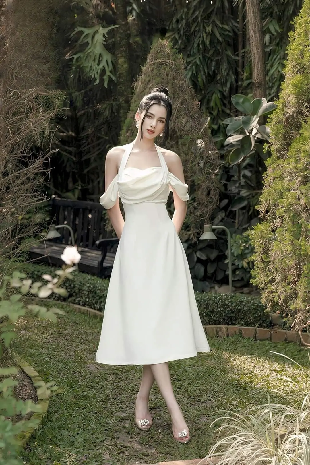 White halter neck one shoulder waist slim gentle white moonlight long skirt homecoming dress R3802