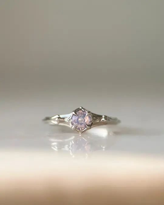 Rose Water // 14kw + 0.48ct Sapphire