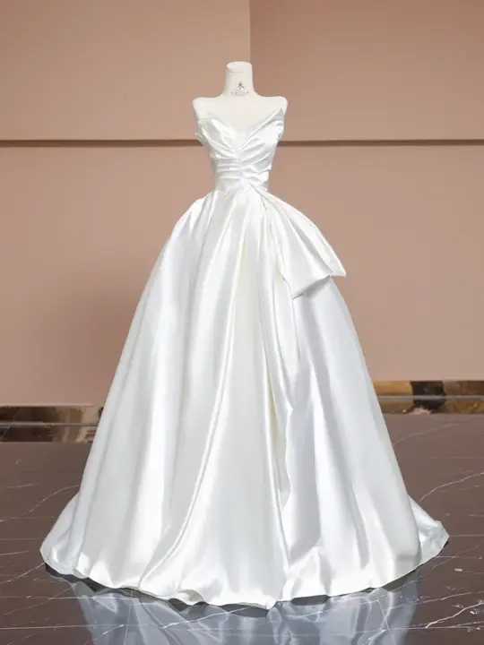 White strapless, fitted waist, full skirt, long ball gown, bridal dress R8314