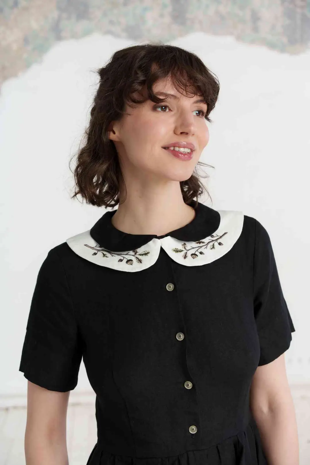 Peter Pan Collar with Embroidery