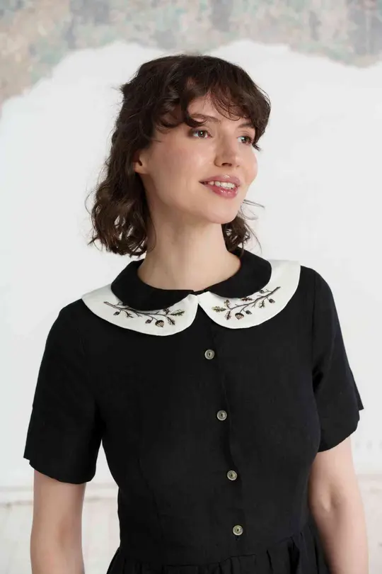 Peter Pan Collar with Embroidery