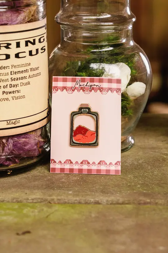Potion Bottle Pin - Red Sand