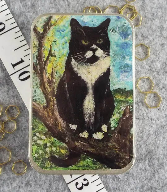 Tuxedo Cat Resin Tin