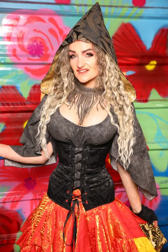 Hooded Vixen in Pitch Black Damask - Day 7 of 22 Days of Damsel