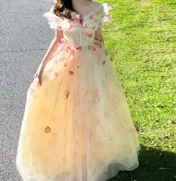 Sweet Ivory Prom Gown , Petal Decor Tulle Corset Maxi Birthday Dress RS1489