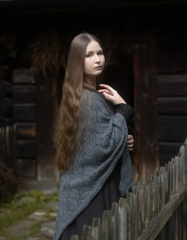 Étole 'Norna' pure laine et maille ajourée gris