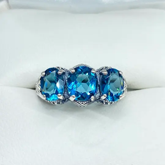London Blue Topaz Ring, Size 5, Sterling Silver Trinity Ring, Vintage style Jewelry #D41 - Ready to Ship