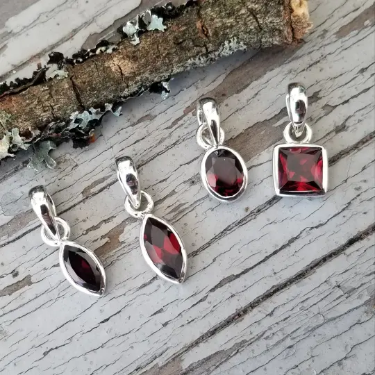 Classic Facet - Garnet Pendant in Sterling Silver