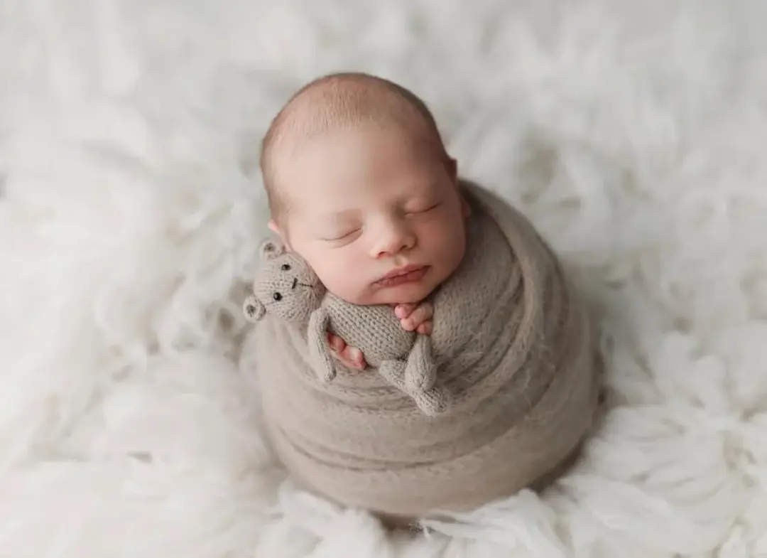 Angora stretch wrap
