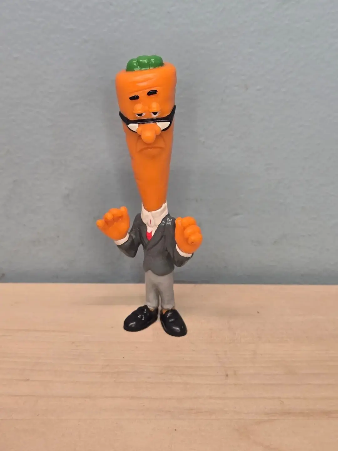 Vintage Cecil Thyme Carrot 1989 Applause California Raisins RARE PVC Figure