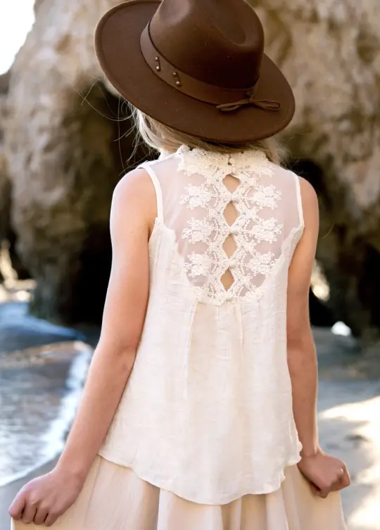 Delfinne Top in Ecru