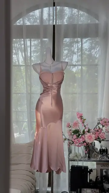 Champagne pink halter-neck satin fitted long ball gown R7652