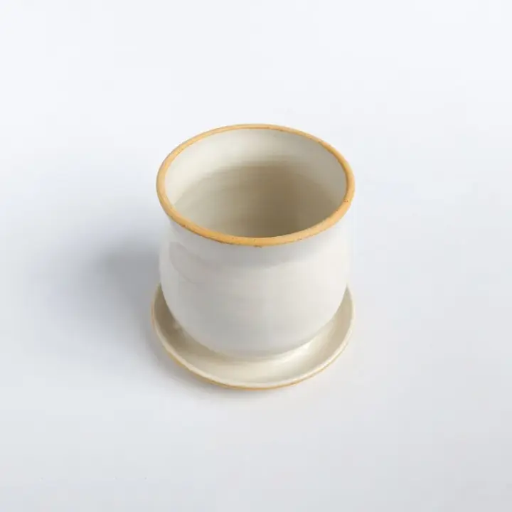 Medium Planter White/Cream Solid