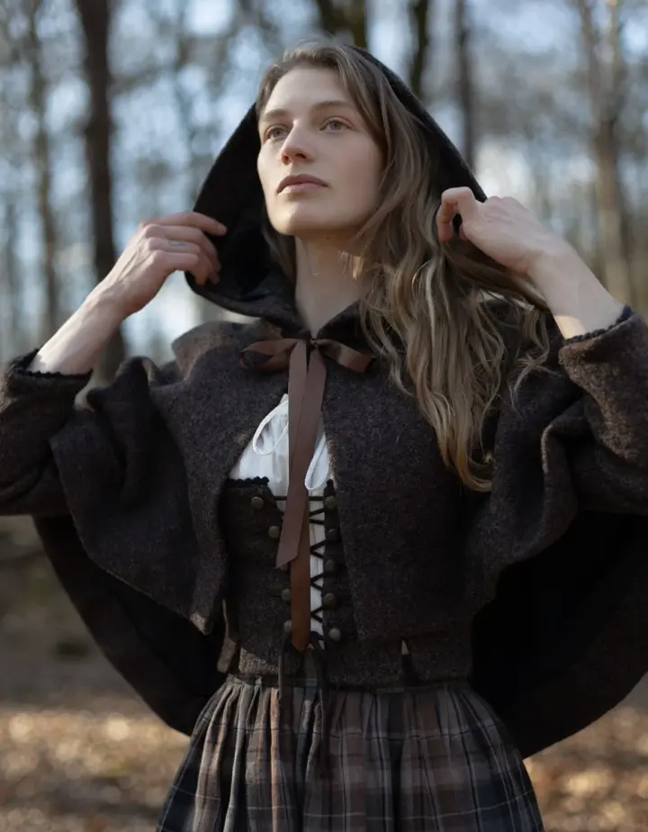 Cape 'Aneta' en laine marron