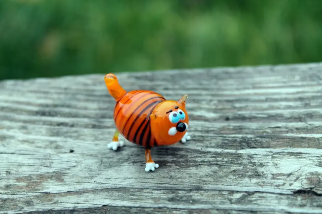 Funny Orange Glass Cat Figurine – Striped Murano Style Miniature
