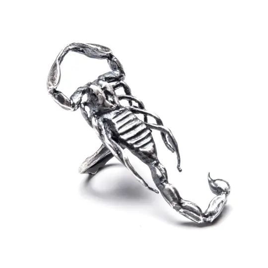 Selket: Medium Scorpion Ring