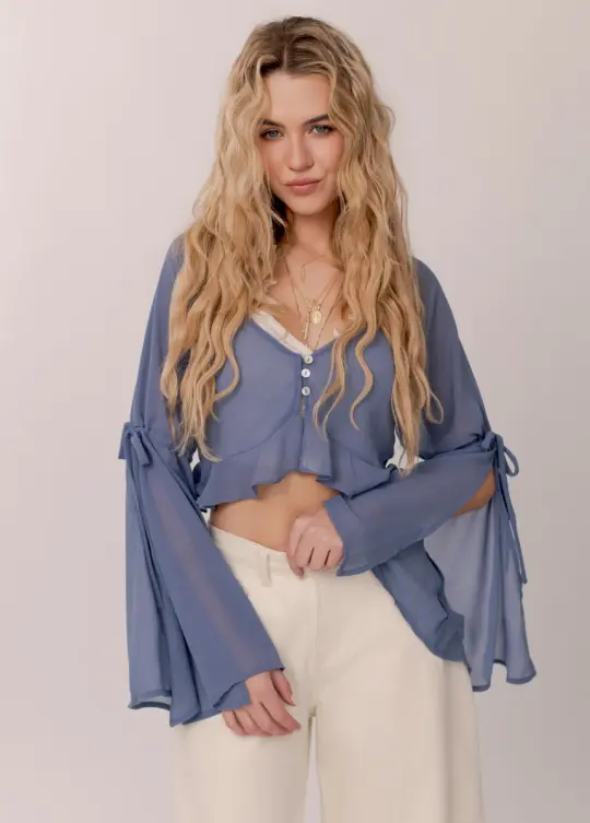 Gwendelina Top in Chambray