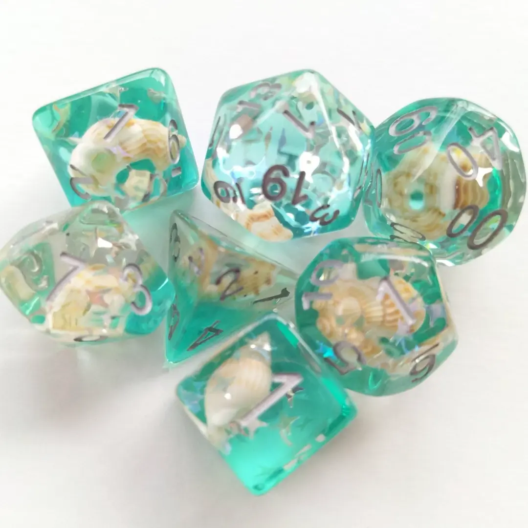 Green Conch Dice Set – 7-Piece Real Seashells Ocean DnD Dice