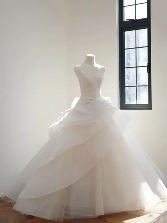 Light nude pink strapless fitted waist long ball gown/bridal dress R8528