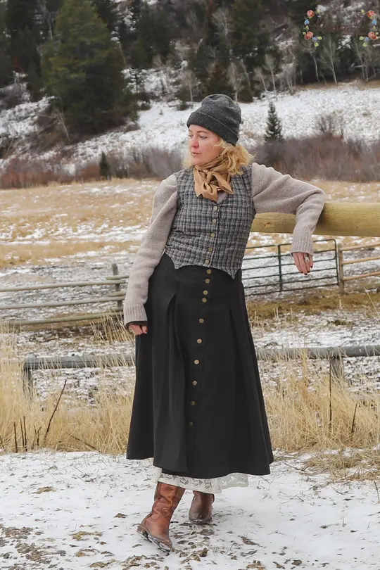 Long Wool Lacey Jean Skirt in Forest-Medium