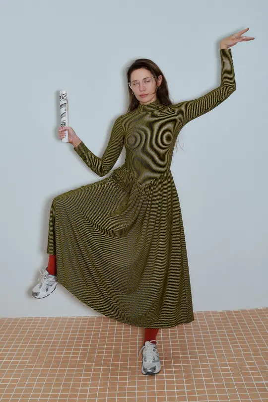Sexy Bee Long Sleeve Travel Dress