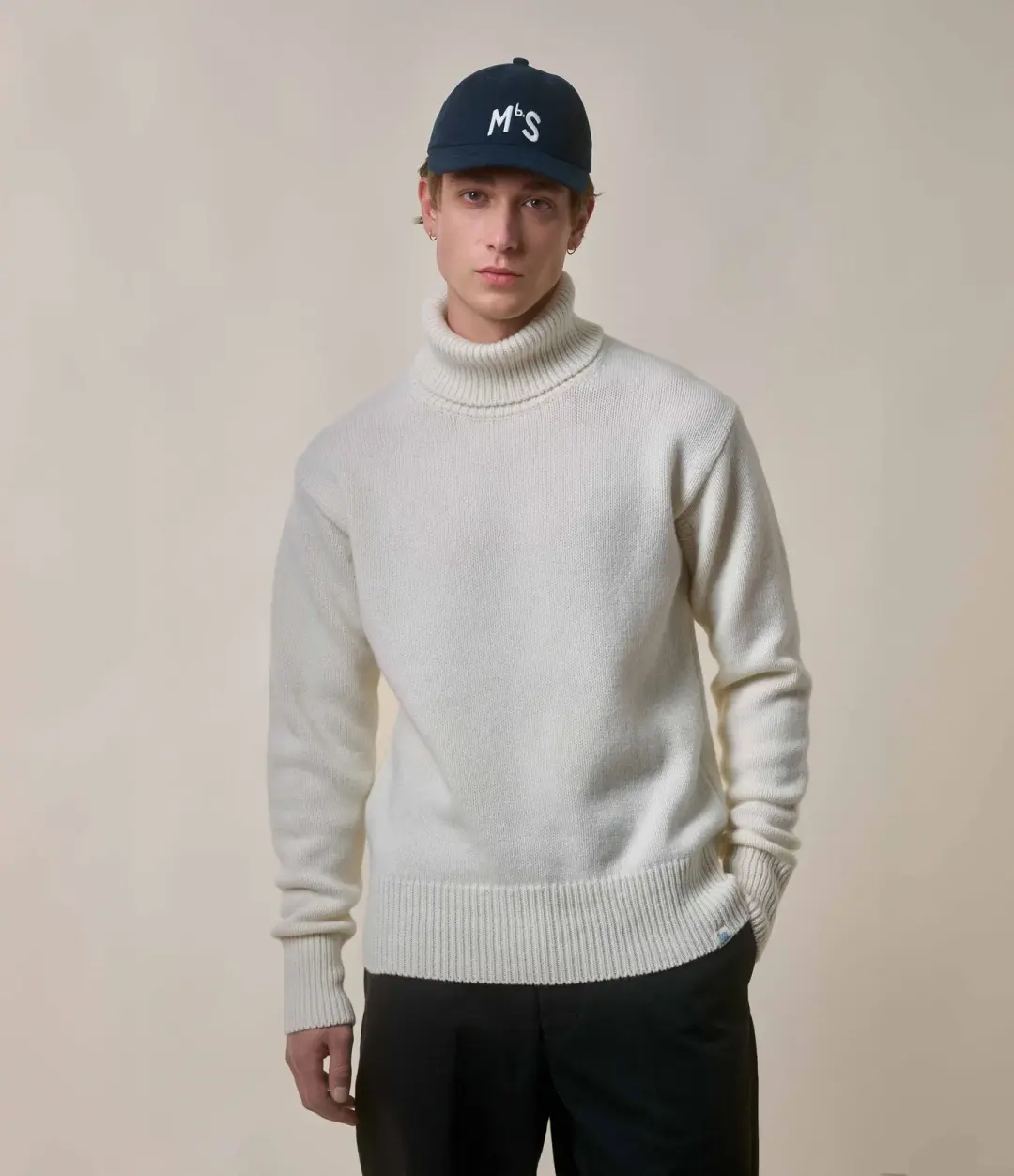 Sturdy Merino Wool-Cashmere Turtleneck