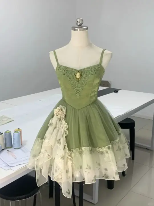 Elegant Bud Green Homecoming Dress A-Line Spaghetti Straps Lace Embroidery Mini Prom Dress RS688