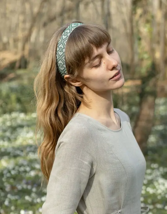 Bandeau pour cheveux 'Lina' en lin brodé vert