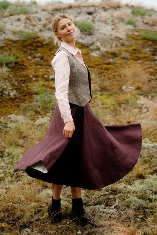 Classic – Full-Circle Twill Linen Midi Skirt
