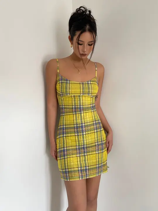 Show body American hot girl sexy yellow plaid soft a-line suspender skirt holiday dress R3033