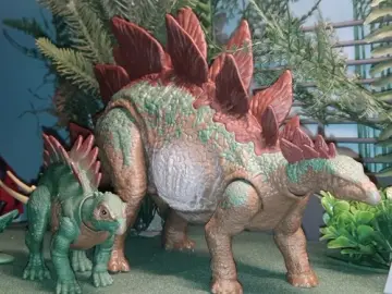 Jurassic World Legacy Mamma And Baby Stegosaurus Only From Sarah Hardi
